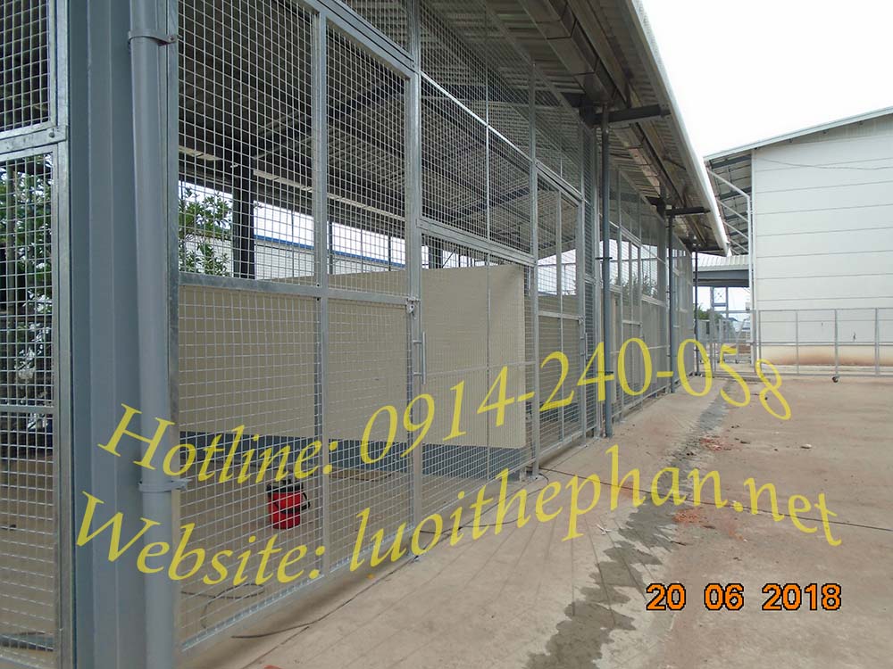 vach-ngan-luoi-thep-han-1